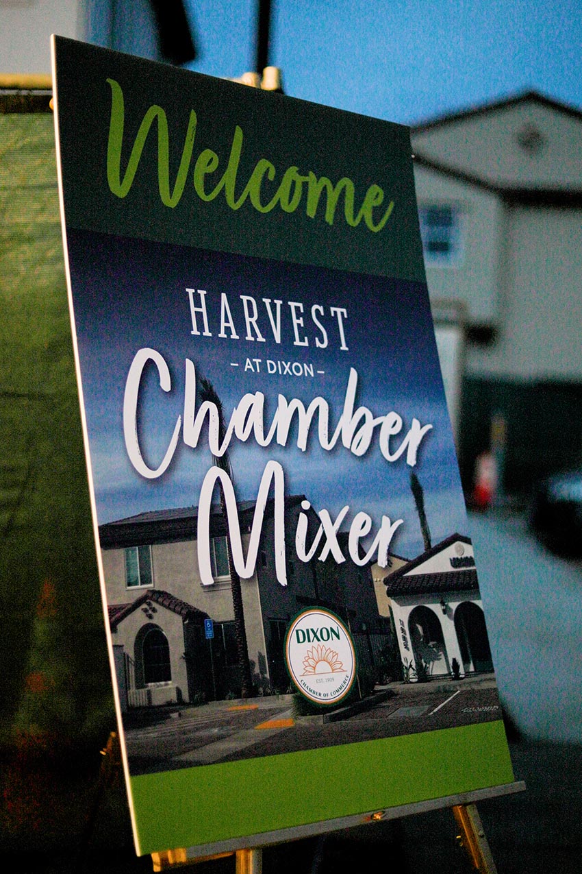 HarvestDixon.DSLR.2160×3840.00_02_25_00.Still011